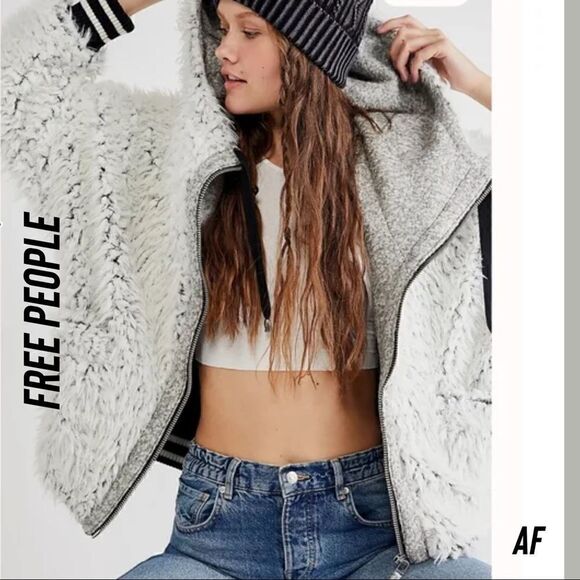 FREE
PEOPLE FLUFFY DOLMAN JACKET NEW XS/S - Picture 1 of 11